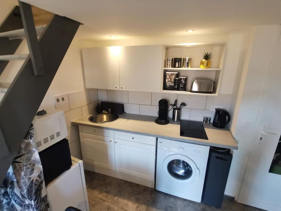 Esprit Cocooning -Proche Centre- Apartment Toulon Bagian luar foto