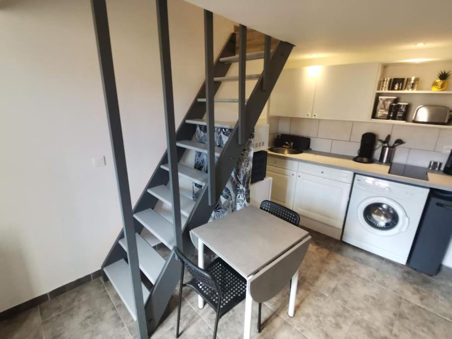 Esprit Cocooning -Proche Centre- Apartment Toulon Bagian luar foto