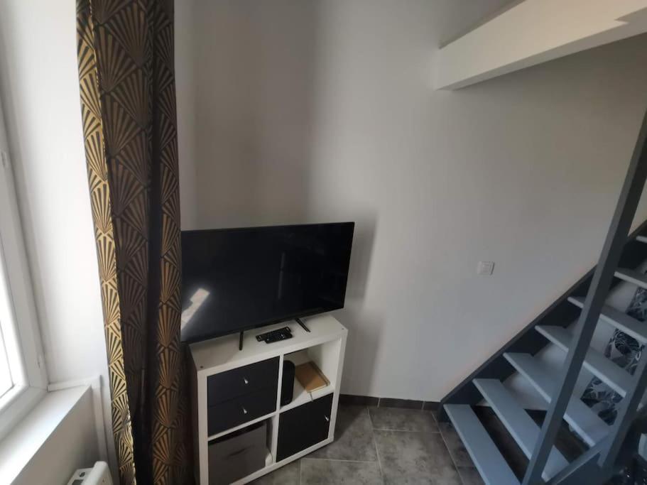 Esprit Cocooning -Proche Centre- Apartment Toulon Bagian luar foto